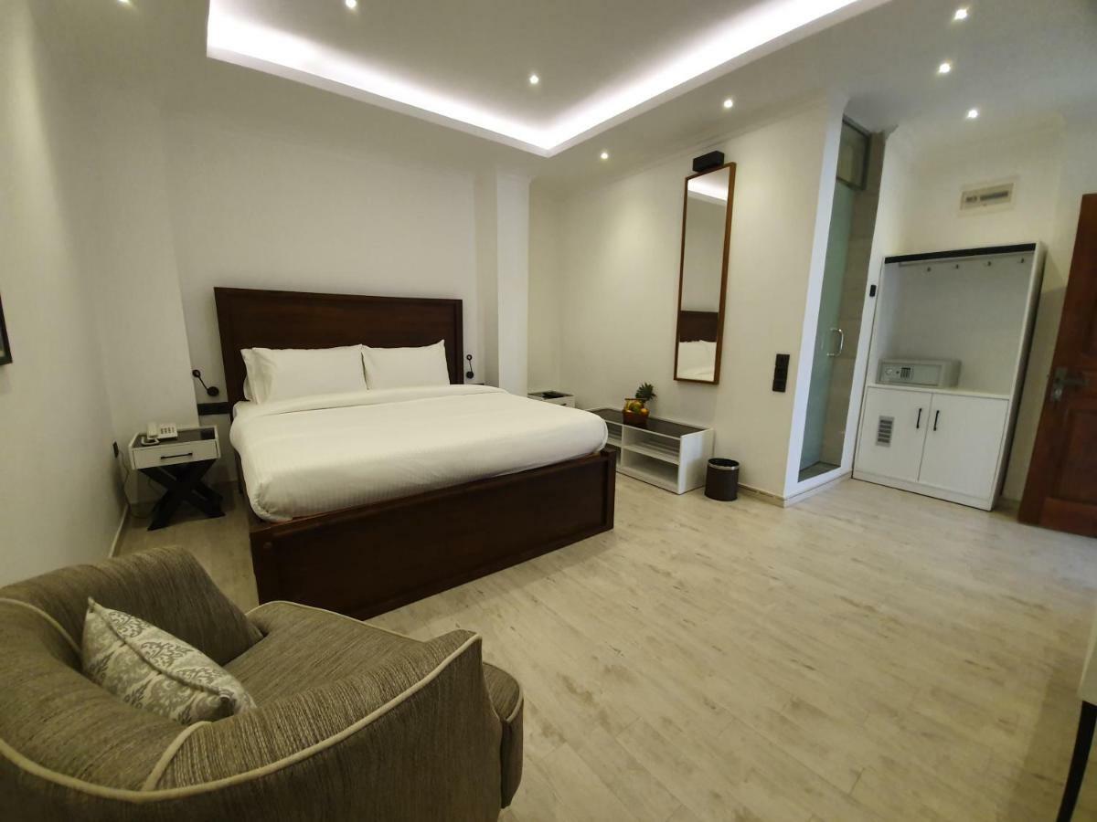 Bed Station 210 Hotel Kandy Exterior photo